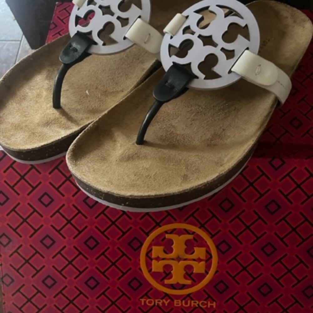 Real - Brand New Tory Birch White Slides